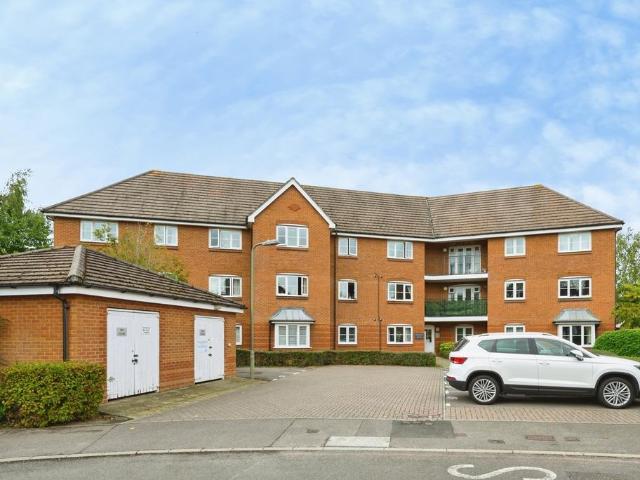 2 bedroom flat for sale
