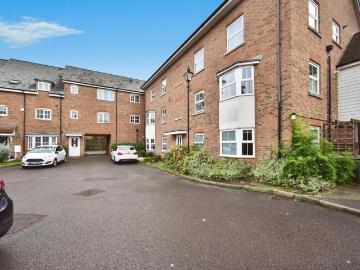 2 bedroom flat for sale
