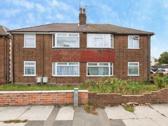 2 bedroom flat for sale