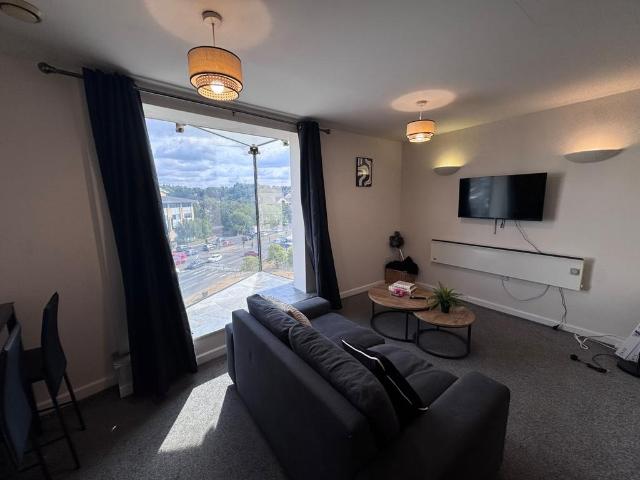 2 bedroom flat for sale