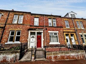 2 bedroom flat for sale