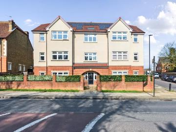 2 bedroom flat for sale