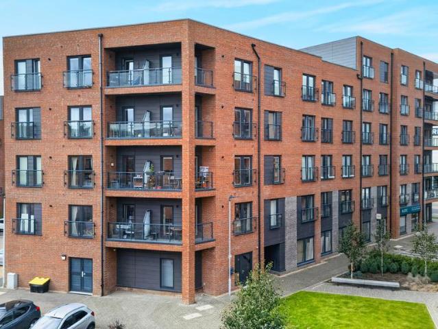 2 bedroom flat for sale
