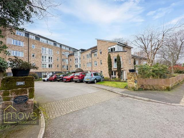 2 bedroom flat for sale