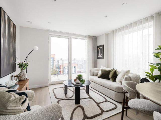 2 bedroom flat for sale