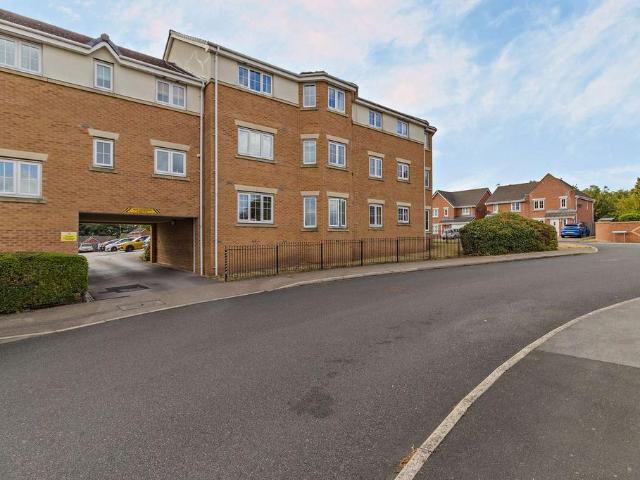 2 bedroom flat for sale