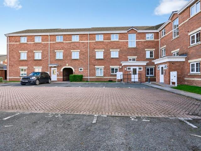 2 bedroom flat for sale