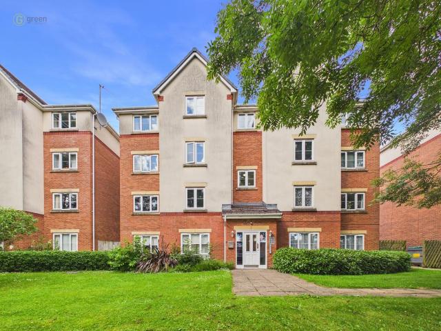 2 bedroom flat for sale
