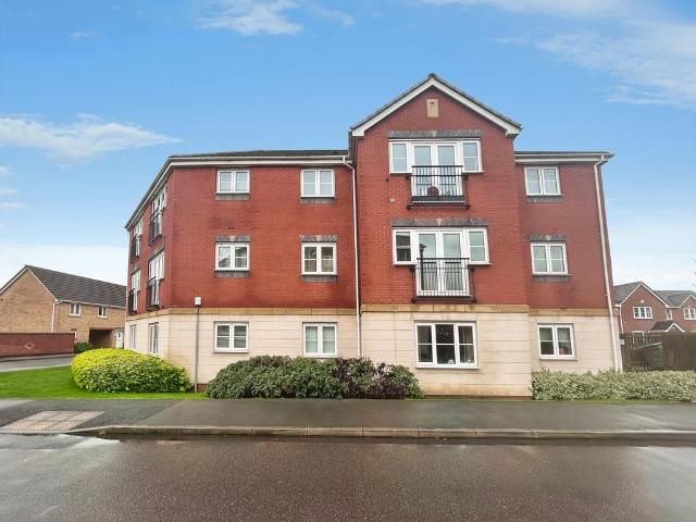 2 bedroom flat for sale