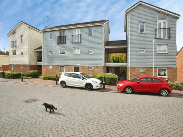 2 bedroom flat for sale
