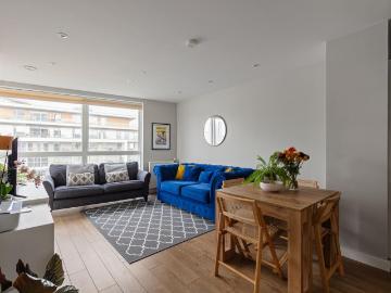 2 bedroom flat for sale