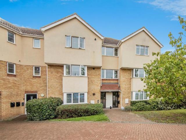 2 bedroom flat for sale