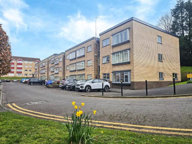 2 bedroom flat for sale