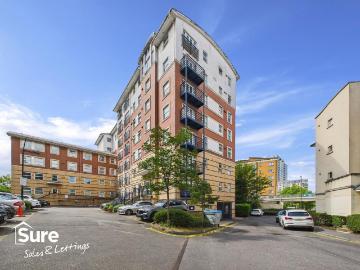 2 bedroom flat for sale