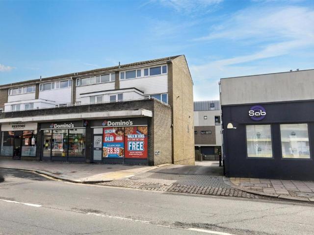 2 bedroom flat for sale
