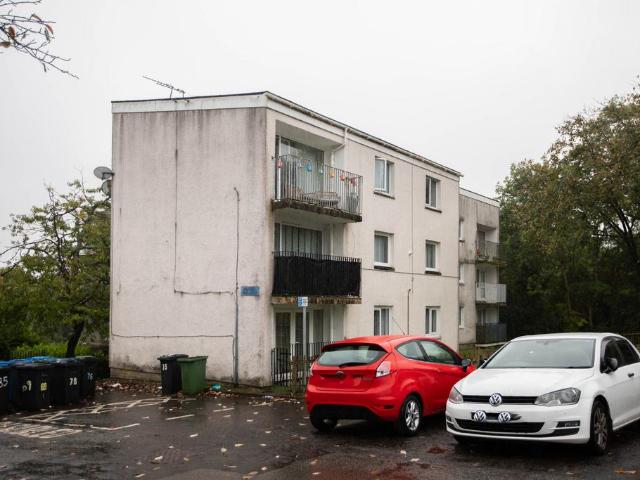 2 bedroom flat for sale