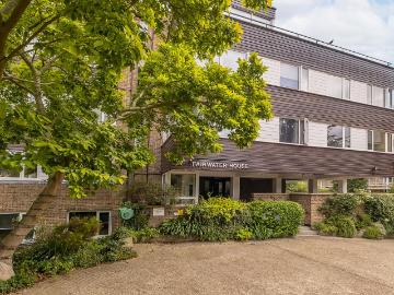 2 bedroom flat for sale