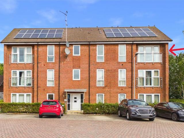 2 bedroom flat for sale