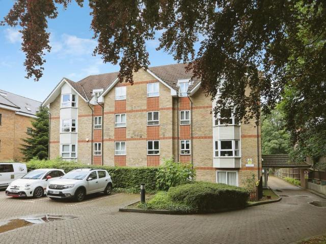 2 bedroom flat for sale