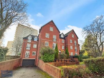 2 bedroom flat for sale