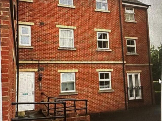 2 bedroom flat for sale