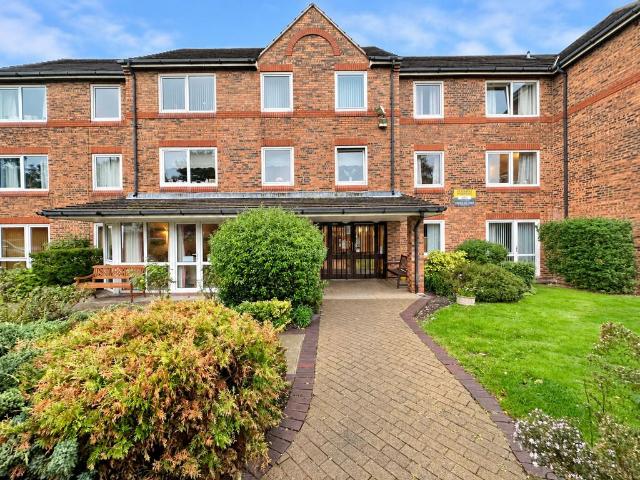 2 bedroom flat for sale
