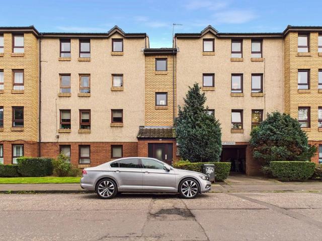 2 bedroom flat for sale