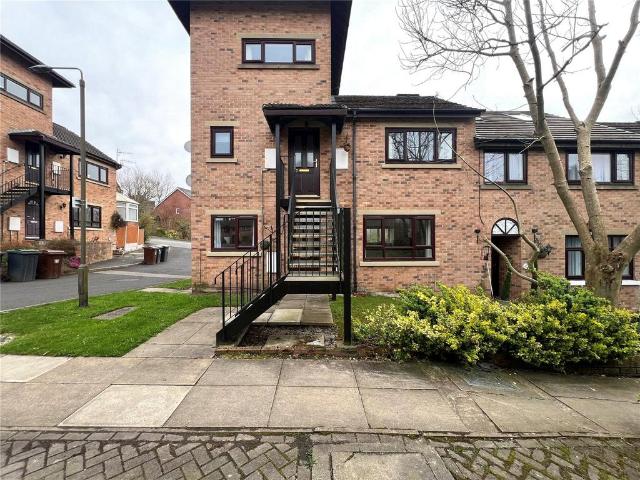 2 bedroom flat for sale