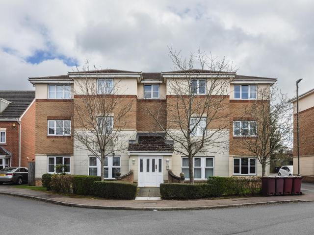 2 bedroom flat for sale