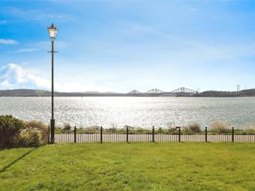Flat for sale in Shetland - Balcony, Lift