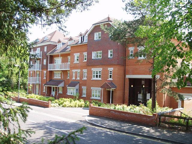 2 bedroom flat for sale