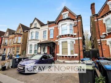 2 bedroom flat for sale