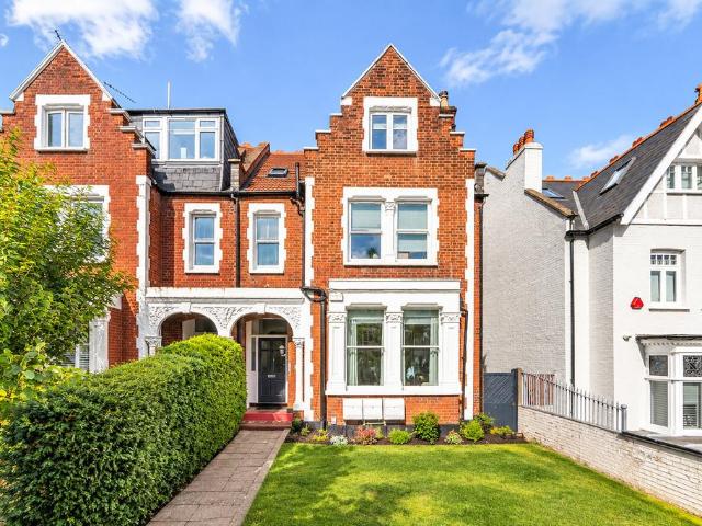 2 bedroom flat for sale