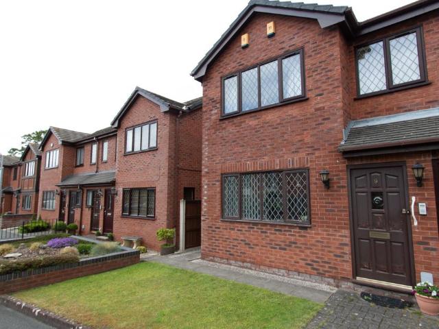 2 bedroom flat for sale
