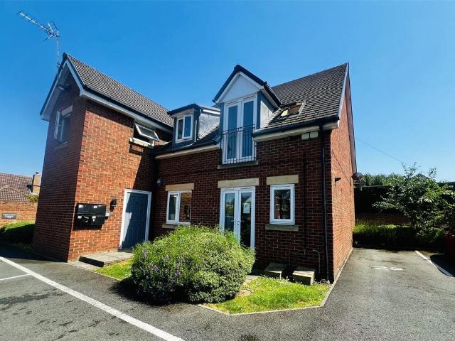 2 bedroom flat for sale