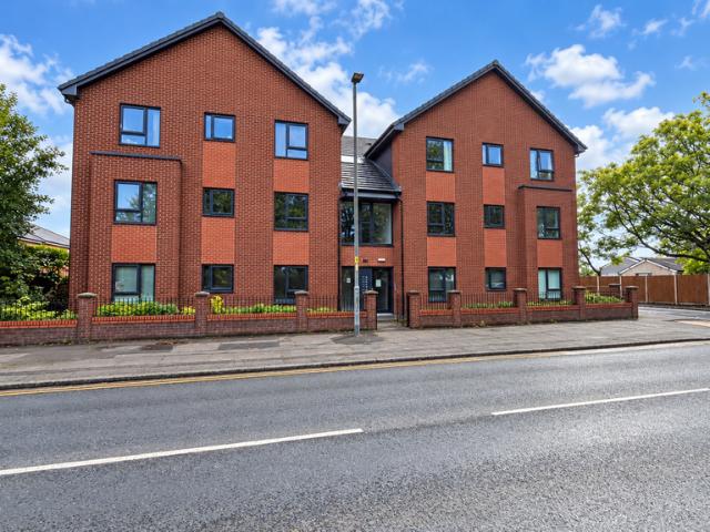 2 bedroom flat for sale