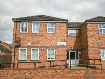 2 bedroom flat for sale