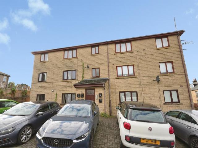 2 bedroom flat for sale