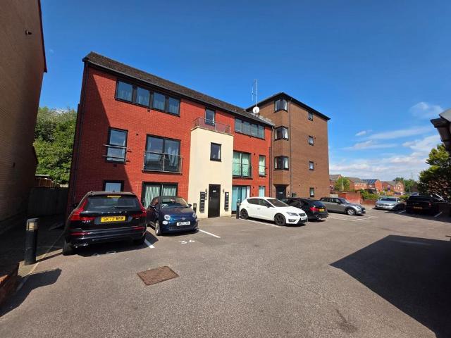 2 bedroom flat for sale
