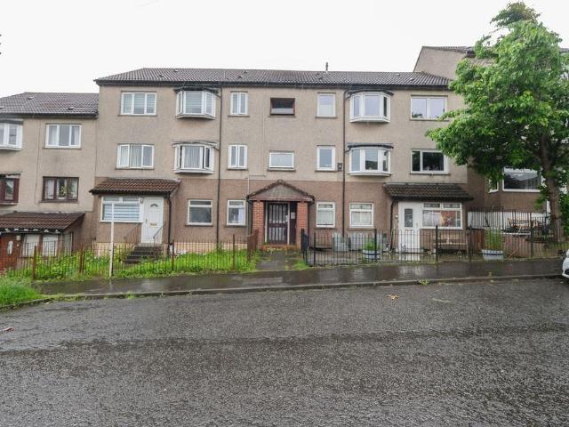 2 bedroom flat for sale