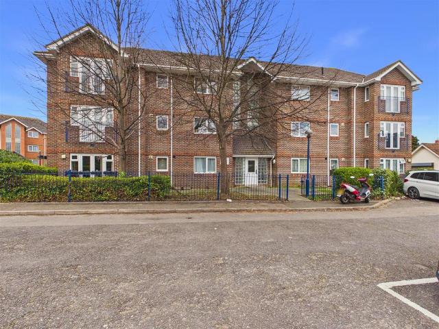 2 bedroom flat for sale