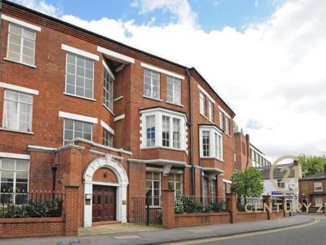 2 bedroom flat for sale