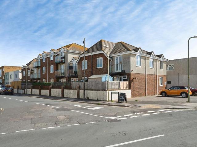 2 bedroom flat for sale