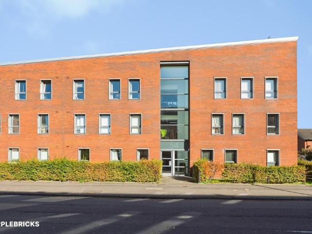 2 bedroom flat for sale