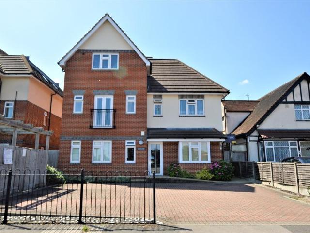 2 bedroom flat for sale
