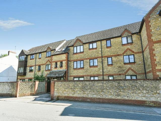 2 bedroom flat for sale
