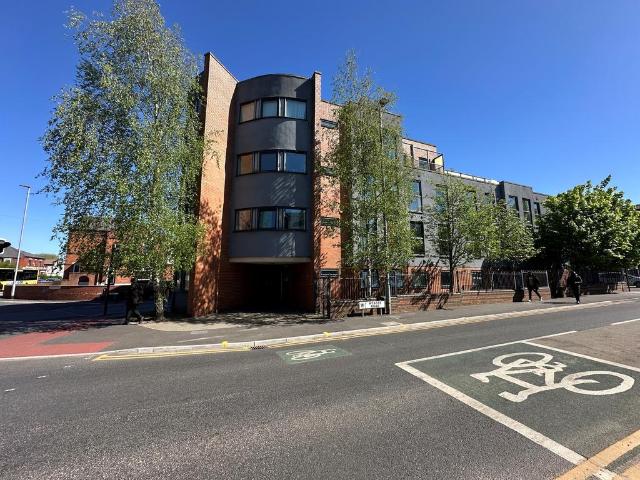 2 bedroom flat for sale