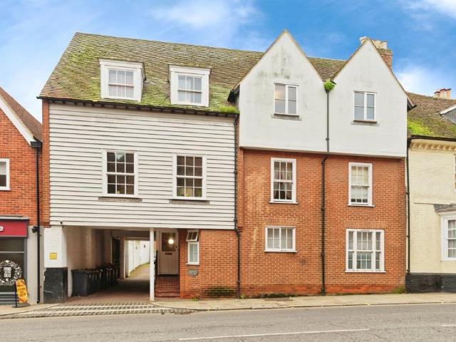 2 bedroom flat for sale