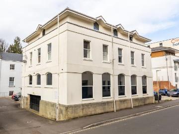 Cheltenham, Gloucestershire county, Southdowns