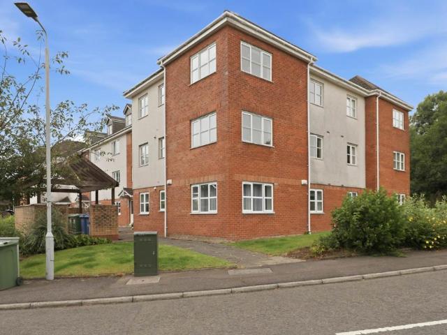2 bedroom flat for sale